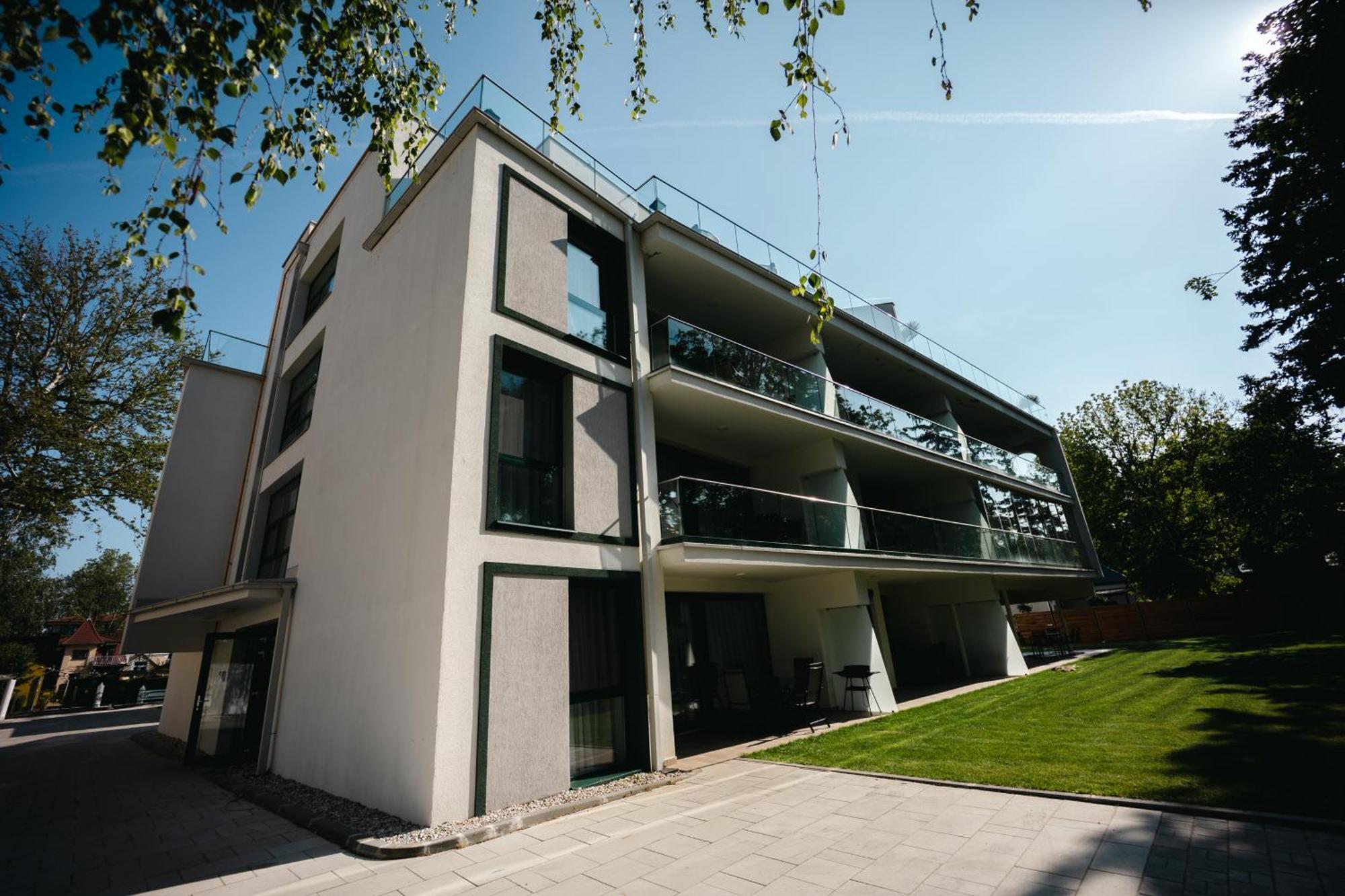 Villa Bauhaus Labi Garden Wellness Apartman Siofok Exterior photo