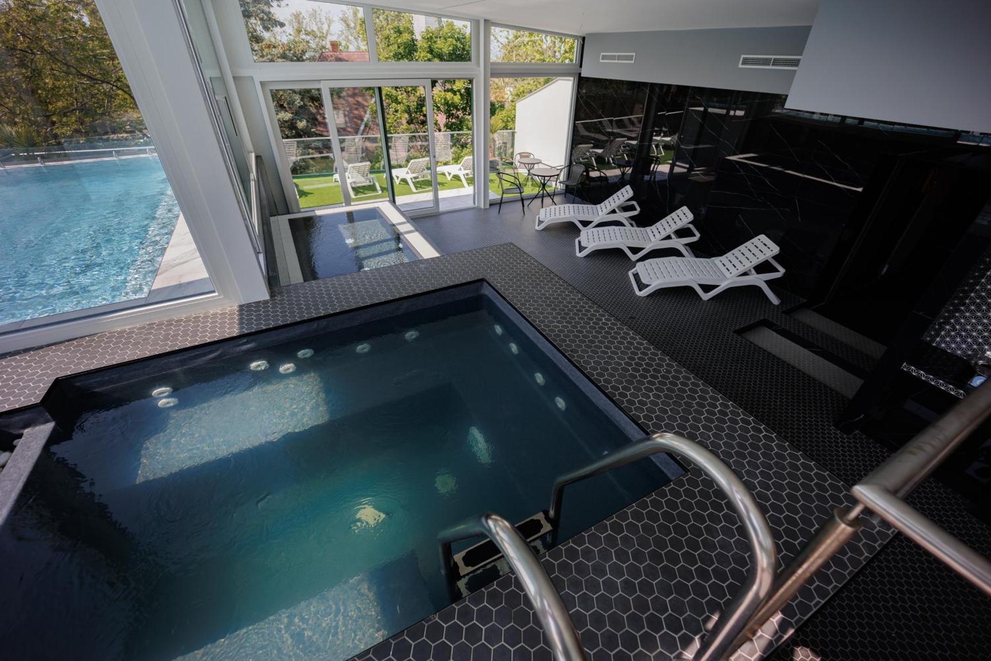 Villa Bauhaus Labi Garden Wellness Apartman Siofok Exterior photo