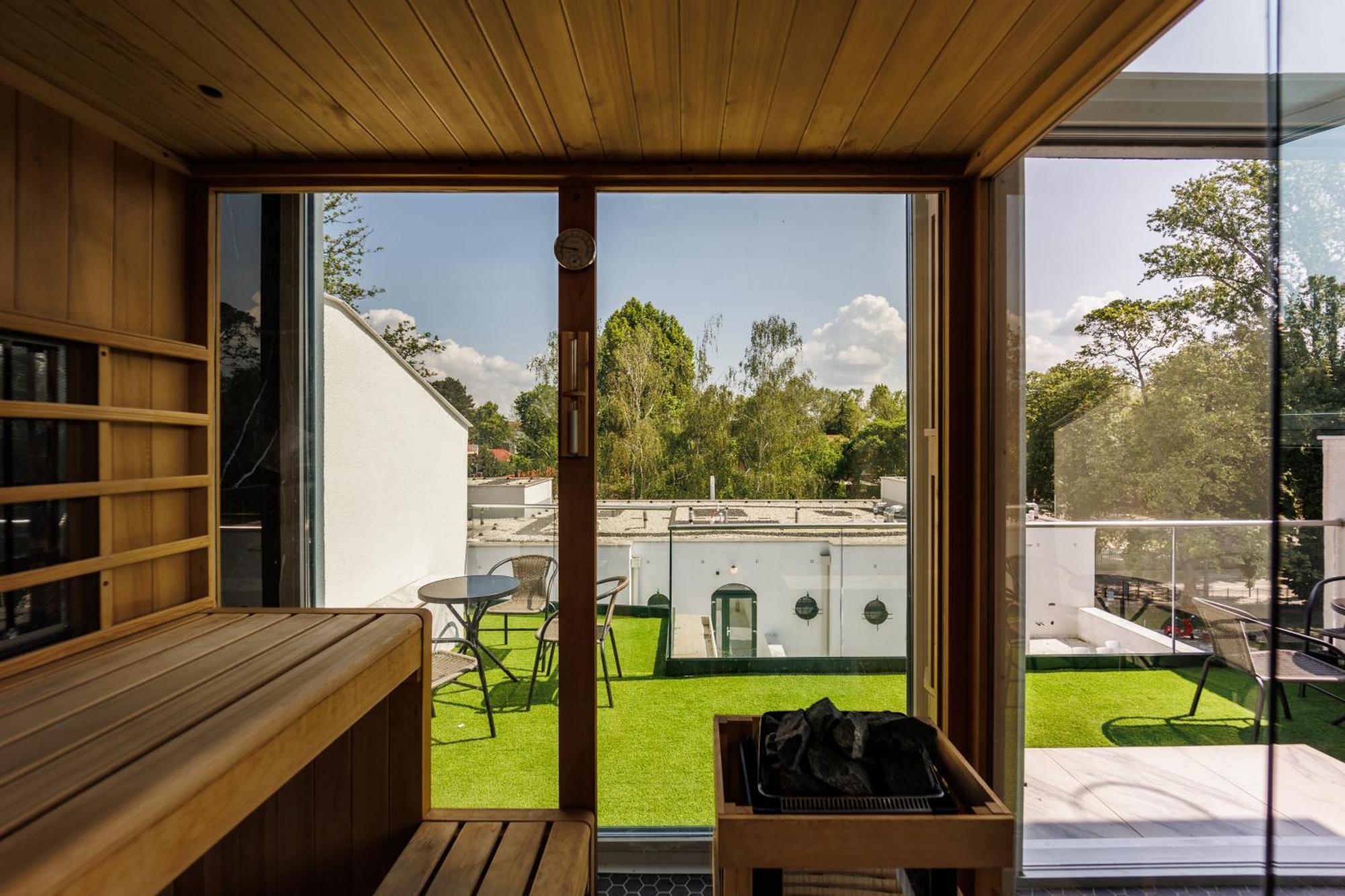 Villa Bauhaus Labi Garden Wellness Apartman Siofok Exterior photo
