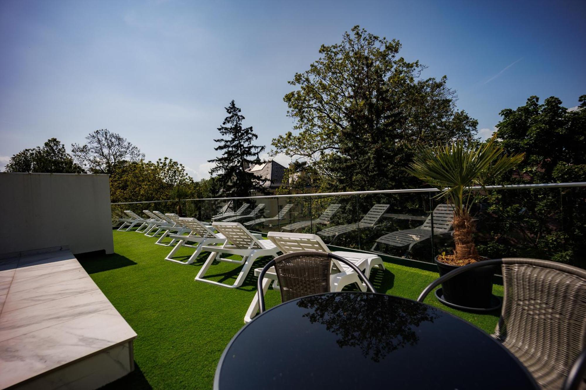 Villa Bauhaus Labi Garden Wellness Apartman Siofok Exterior photo